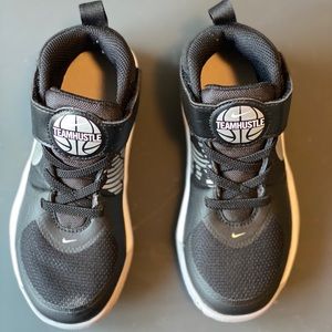 Nike Sunday Protect 2 (PS) size 11C - black/white